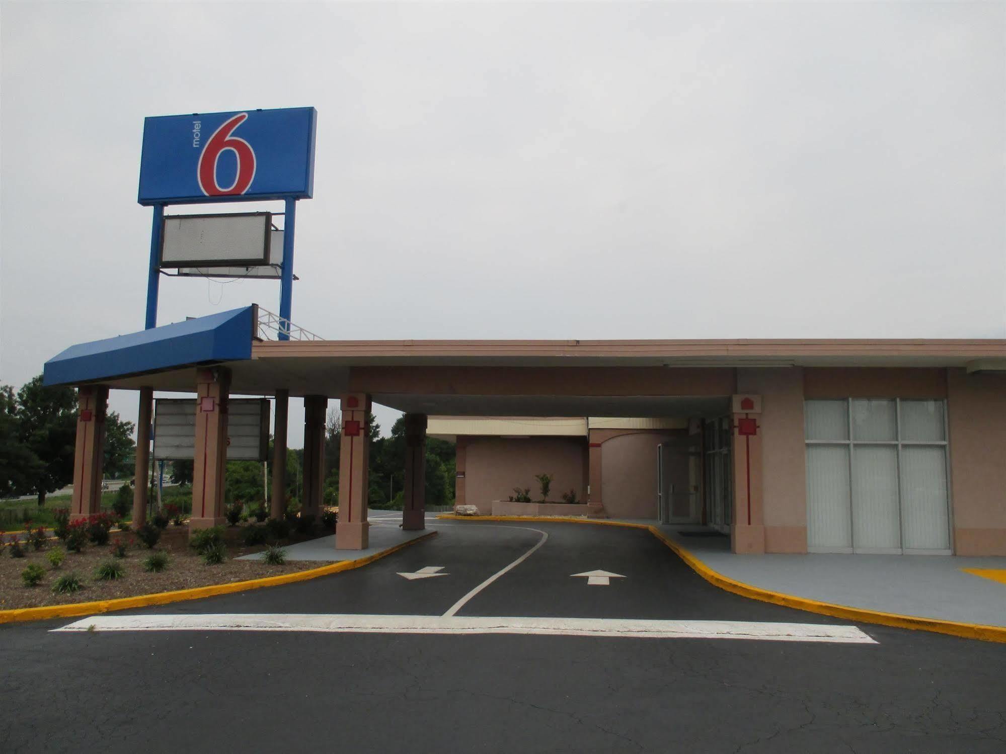Motel 6-Greensboro, Nc Eksteriør billede